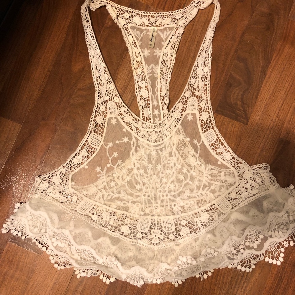Sleeveless lace top
